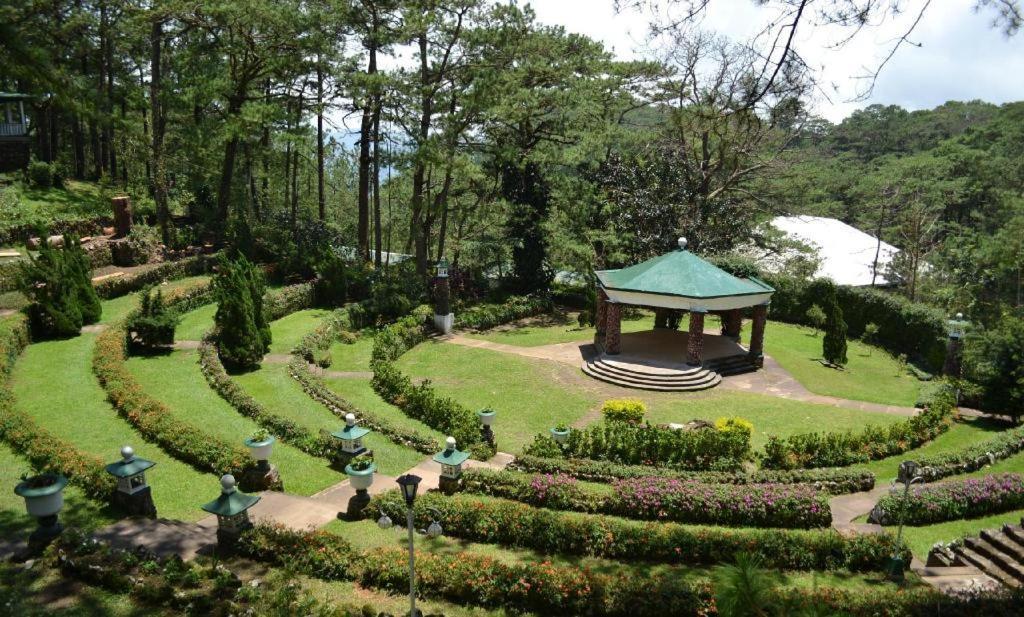 Mountain Lodge And Restaurant Baguio City Exteriör bild