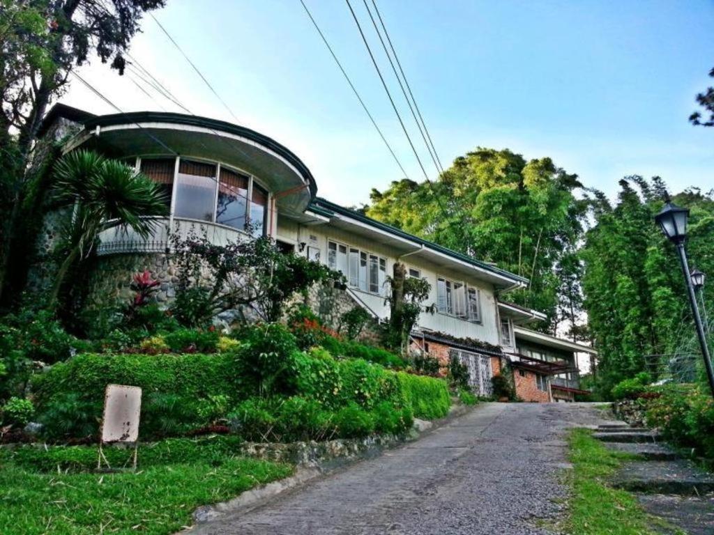 Mountain Lodge And Restaurant Baguio City Exteriör bild