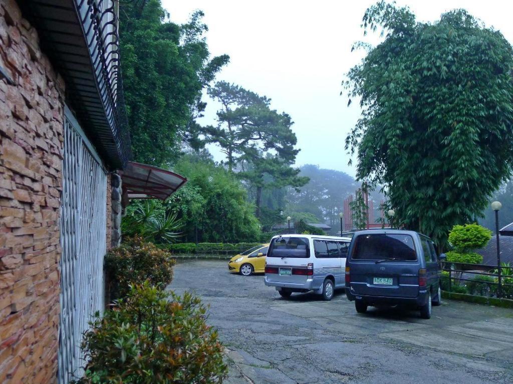 Mountain Lodge And Restaurant Baguio City Exteriör bild