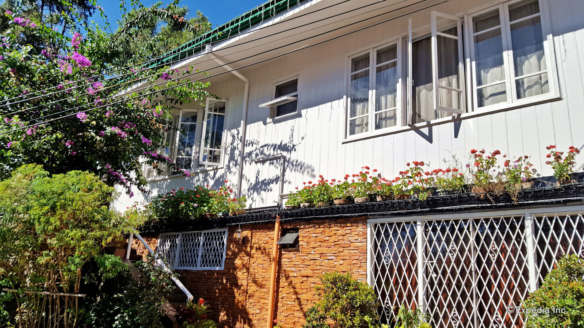 Mountain Lodge And Restaurant Baguio City Exteriör bild
